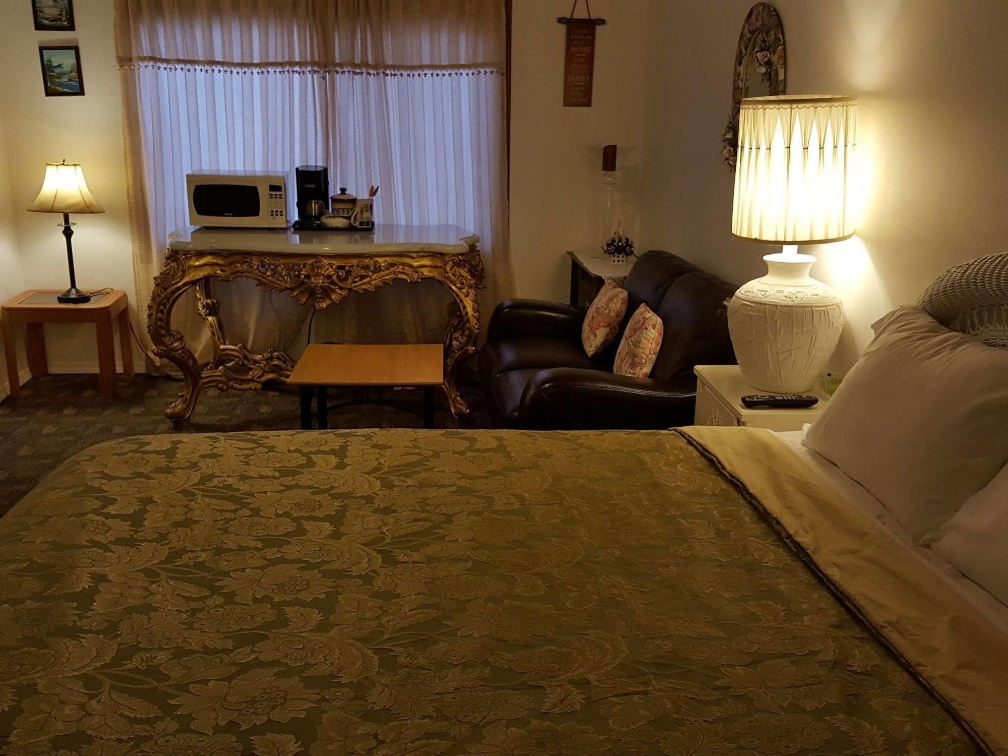Croft Inn Motel Crofton ภายนอก รูปภาพ
