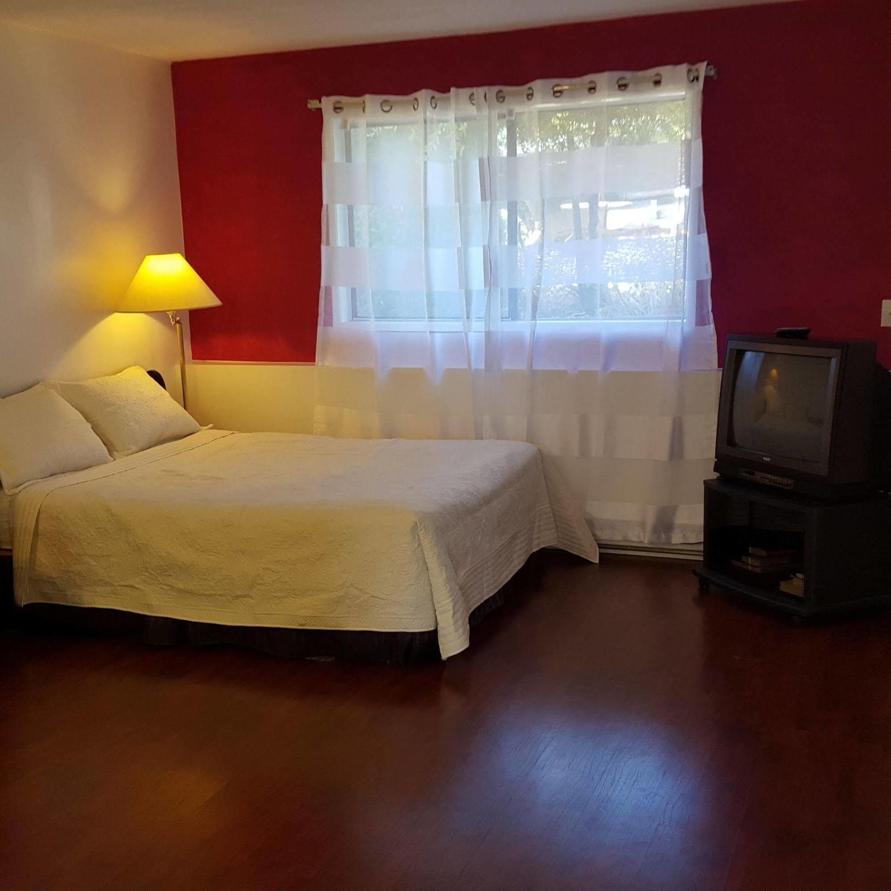 Croft Inn Motel Crofton ภายนอก รูปภาพ
